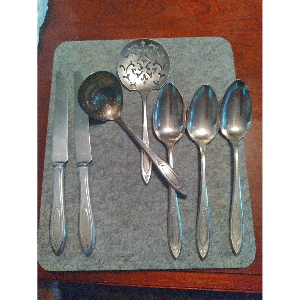 Vintage‎ Silverplate Serving Set Ornate Pattern Cutlery Decorative Bon Bon Spoon